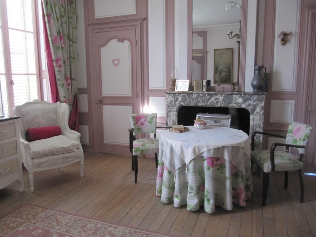 Le Chateau De Failloux Épinal Zimmer foto